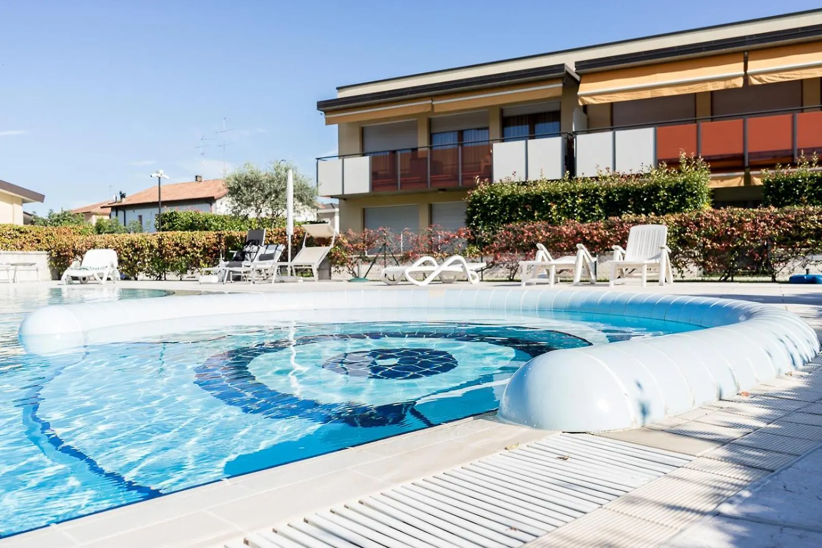 סירמיונה Mazzarona Family Apartment - Luminoso Appartamento Con Piscina Al Secondo Piano