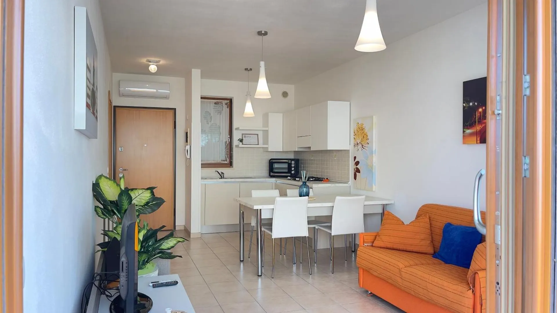 סירמיונה Mazzarona Family Apartment - Luminoso Appartamento Con Piscina Al Secondo Piano